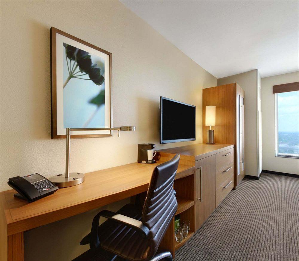 Hyatt Place Charlotte Downtown Экстерьер фото