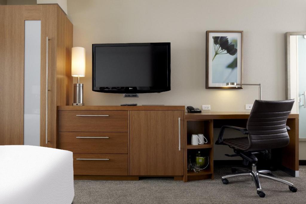 Hyatt Place Charlotte Downtown Экстерьер фото